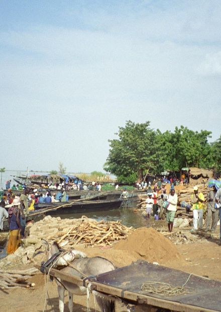 File:Segou market.jpg - Wikimedia Commons