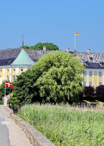 File:Gavnø Slot.jpg - Wikipedia