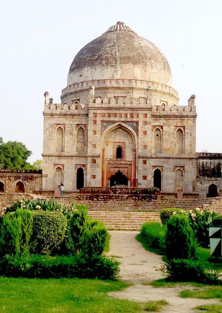 File:Bara gumbad, Lodhi Garden.jpg ...