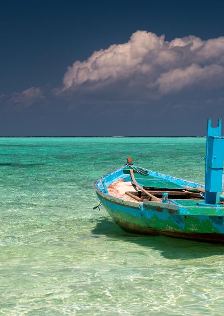 File:Lonely old boat at Thoddoo island ...