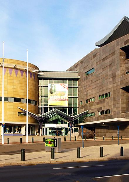 Zealand Te Papa Tongarewa.jpg ...