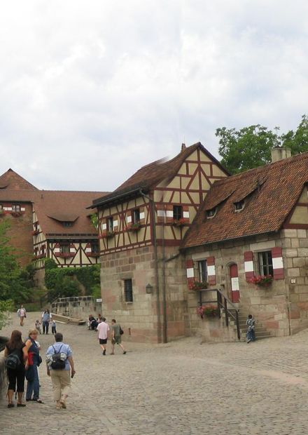 File:Nuernberg Burg Panorama.jpg ...