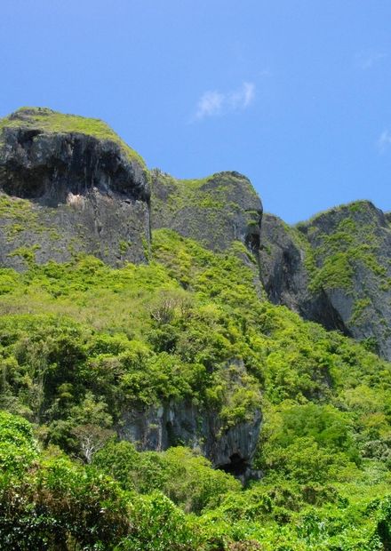 File:Suicide Cliff in Saipan 2.JPG ...