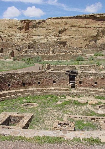 File:Chaco Canyon Chetro Ketl great ...