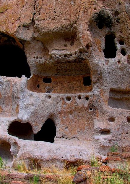 File:Cliff Dwelling Bandelier NMexico ...