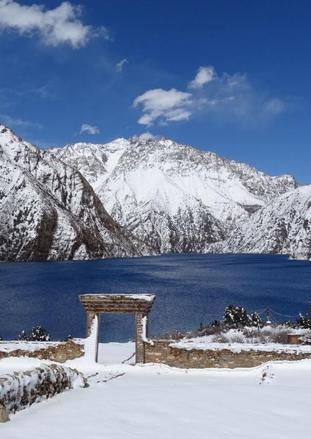 File:Phoksundo-lake-under-snow 2017-04 ...