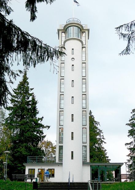 File:Suur-Munamäe vaatetorn.jpg - Wikipedia