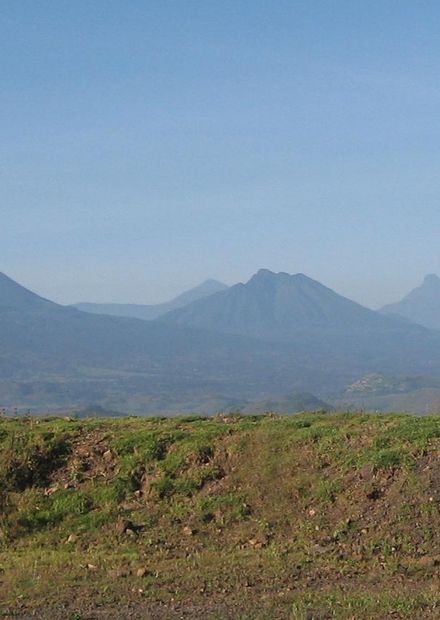VirungaPeaks2013.png - Wikimedia Commons