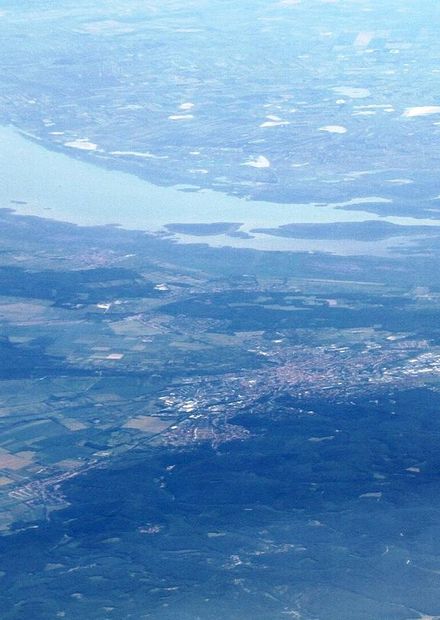 File:Austria Neusiedler See from west ...