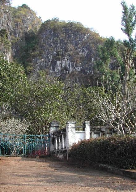 File:Vieng Xai-Mr. Souphanouvong Cave ...