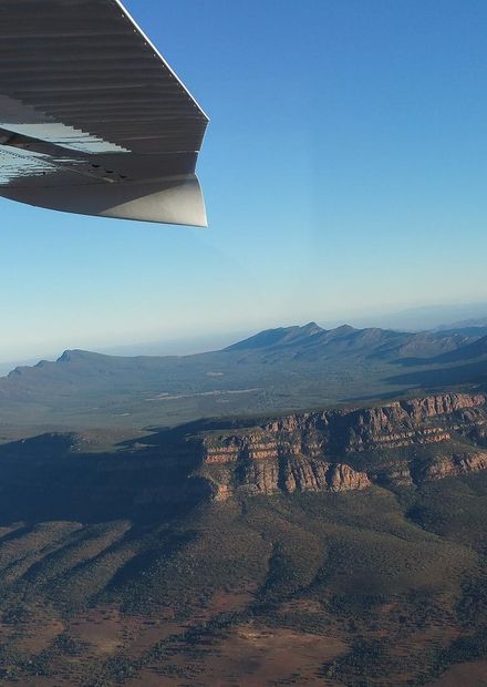 File:Wilpena Pound - Aerial View.jpg ...