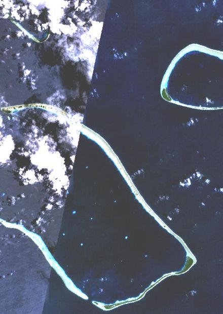 File:Mortlock Islands 153.65366E 5 ...