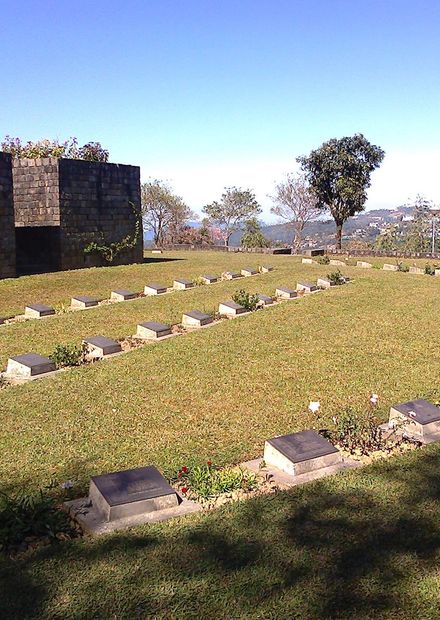 File:Cemetery with kohima.jpeg - Wikipedia