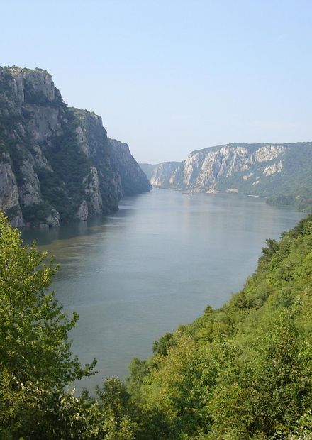 File:Danube near Iron Gate 2006.JPG ...