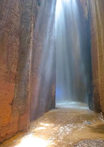 File:Awhum Water Fall Enugu, Nigeria ...