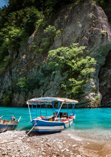 File:Lake Koman Albania 2016.jpg ...