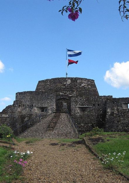 File:El Castillo-Fortaleza.jpg - Wikipedia