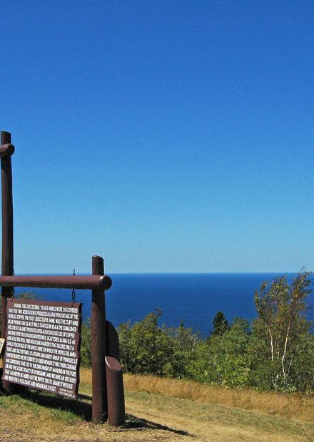 File:Brockway Mountain Lake Superior ...