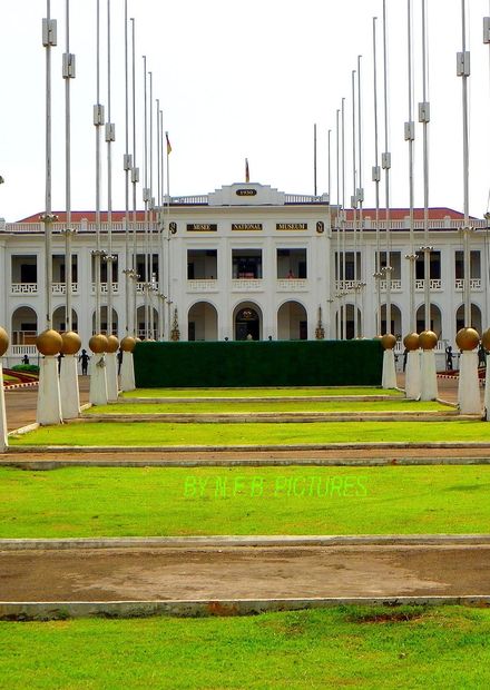 National camerounais à yaoundé.jpg ...