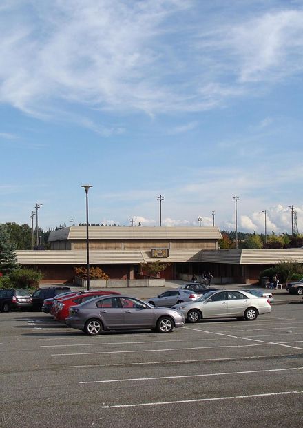 File:Lynnwood high school.jpg ...