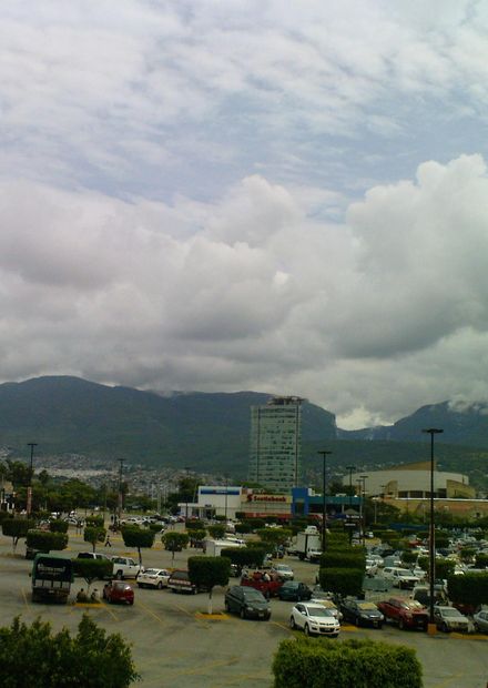 File:Torre Chiapas y al fondo el Cañon ...