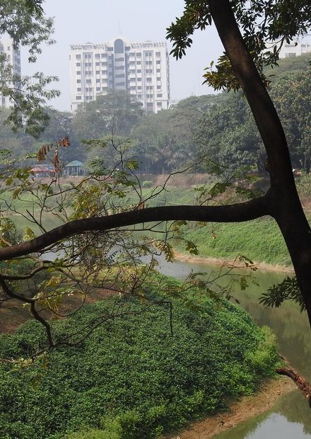 File:Gulshan Lake Park (49587202266 ...