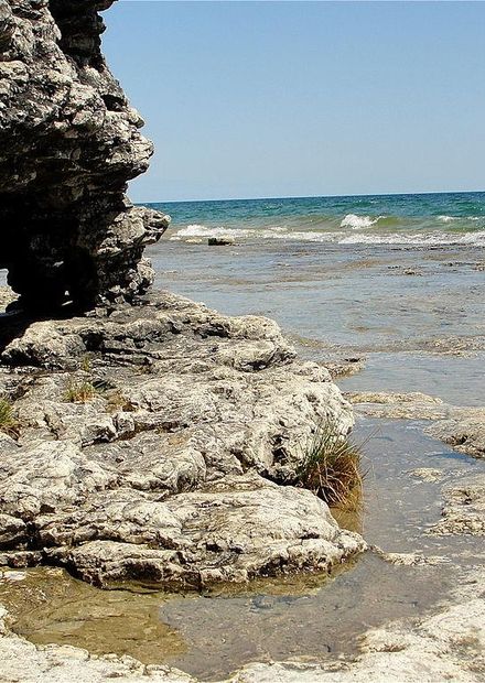 File:Cave Point County Park Door County ...