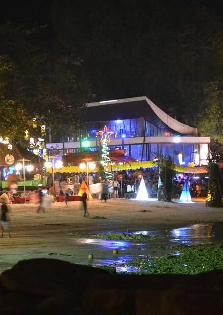 File:Ko Samet Beach Shore at Night.JPG ...