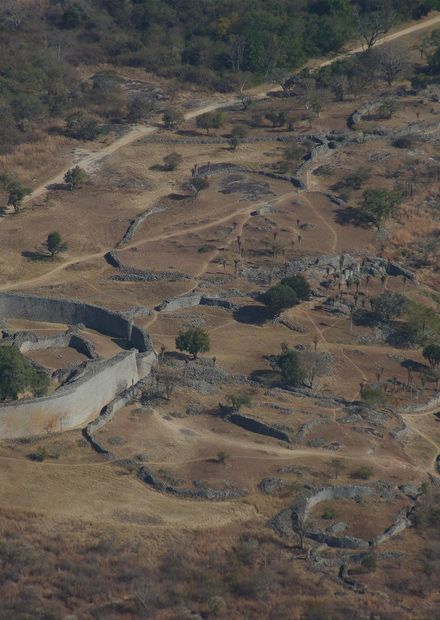 File:Great-zim-aerial-looking-West.JPG ...