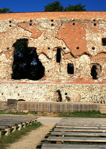 ruins - panoramio.jpg ...