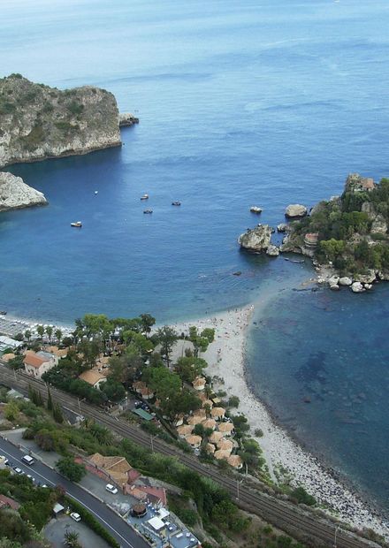 File:Taormina isola bella heli view.JPG ...