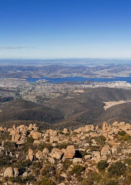 Mount Wellington Panorama 1.jpg ...