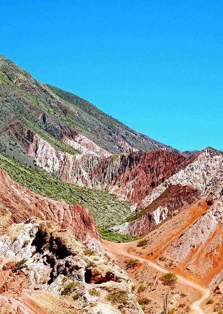 Archivo:Purmamarca - Cerro de los Siete ...