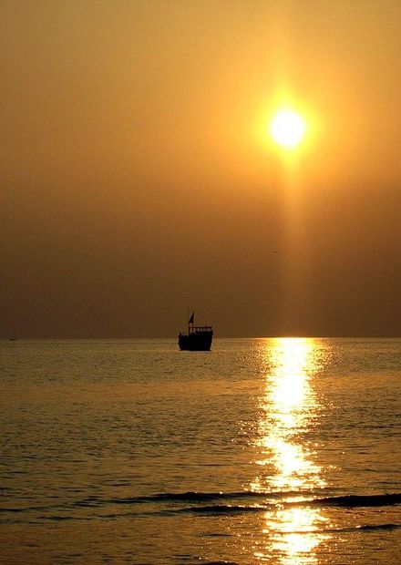 File:Sunset at KuaKata Beach.jpg ...