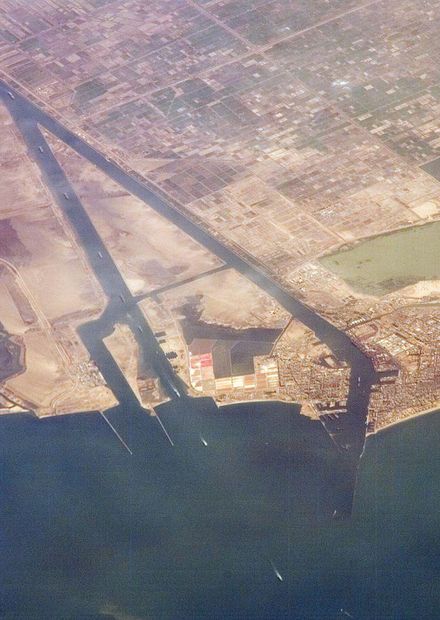 ملف:Suez Canal, Port Said - ISS 2.jpg ...