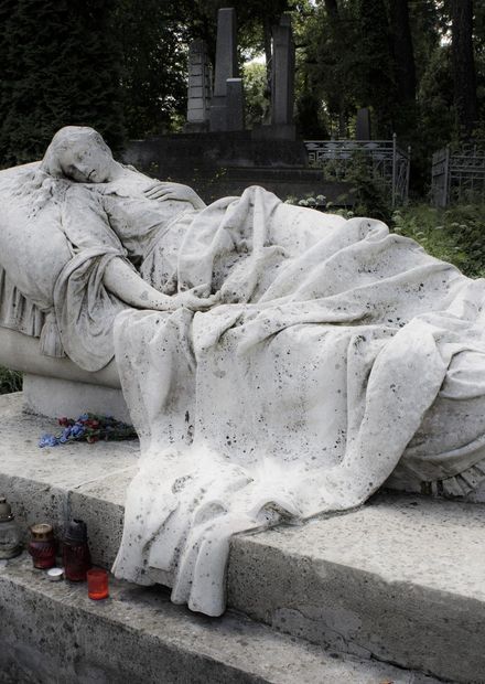 File:Lychakiv Cemetery (Lviv).JPG ...