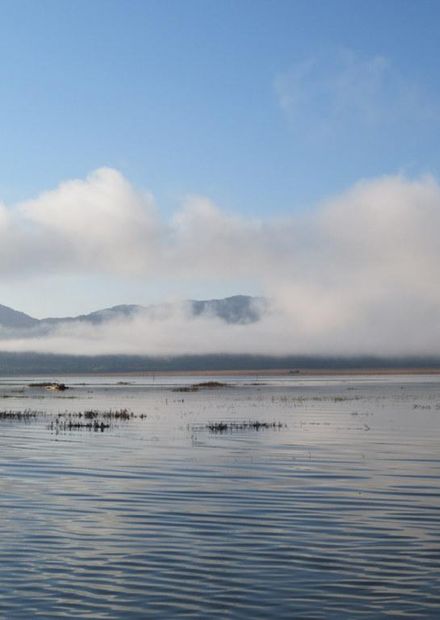 Tập tin:Flooded Lake Iralalaro view 4 ...