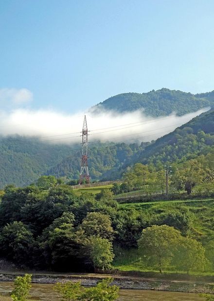 File:Romania hills.jpg - Wikimedia Commons