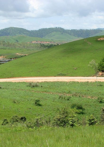 Jars - Laos - Countryside.JPG ...