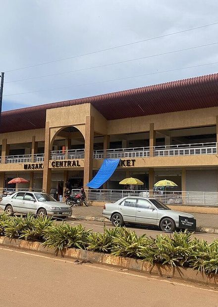 File:Masaka Central Market in Uganda 06 ...