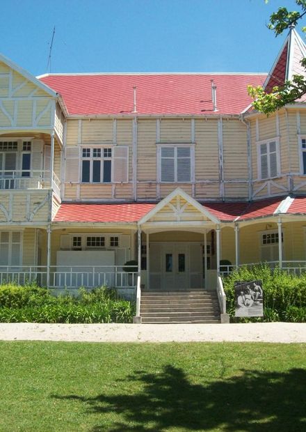 Villa Victoria (fachada delantera ...
