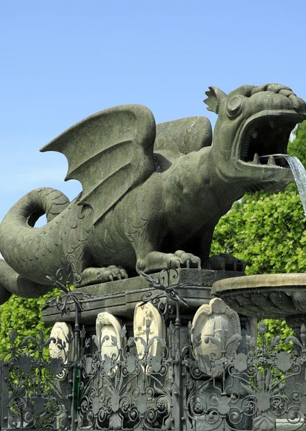 Datei:L03 985 Klagenfurt, Lindwurm.jpg ...