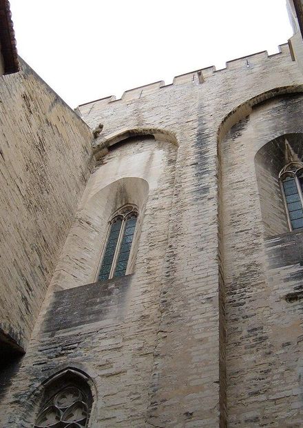 File:Palais des Papes exterior 4.JPG ...