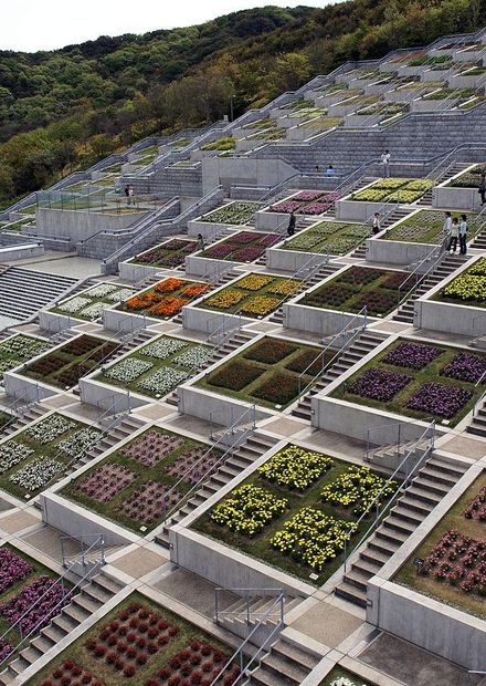 File:Awaji yumebutai01s3872.jpg - Wikipedia