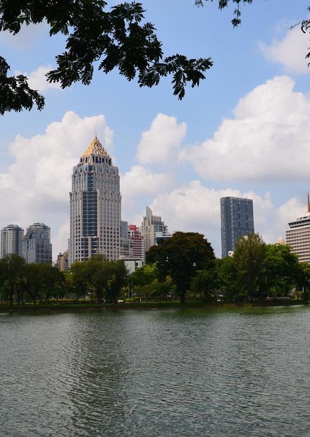File:Lumpini Park, Bangkok, Thailand ...