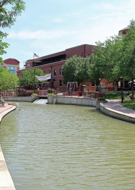 File:Historic Arkansas Riverwalk of ...