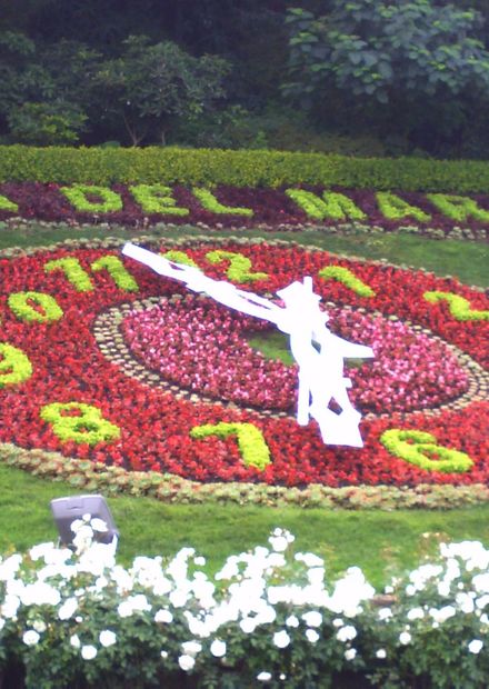 File:Reloj de flores.(Viña del Mar).jpg ...