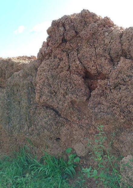 File:Nalerigu Defence Wall.jpg ...