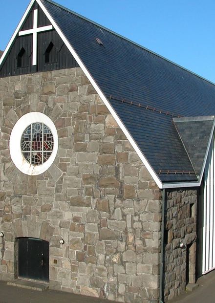 File:Christianskirkjan Klaksvik.JPG ...