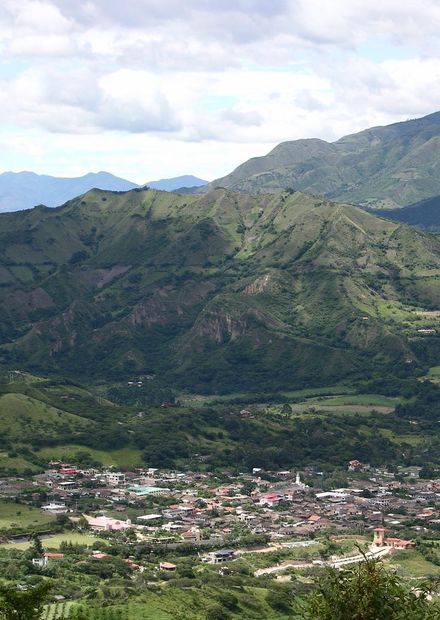 File:VilcabambaEcuador.JPG - Wikimedia ...